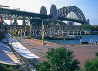 AUSTRALIA, New South Wales, SYDNEY, The Rocks area and Harbour Bridge, AUS136JPL