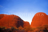 AUSTRALIA, Northern Territory, Uluru-Kata Tjuta Nat Park, THE OLGAS (Kata Tjuta), AUS400JPL