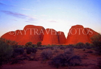 AUSTRALIA, Northern Territory, Uluru-Kata Tjuta National Park, THE OLGAS (Kata Tjuta), dusk view, AUS406JPL