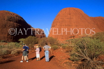 AUSTRALIA, Northern Territory, Uluru-Kata Tjuta National Park, visitors at The Olgas, AUS391JPL