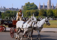 Austria, VIENNA, horse drawn cab, for tourists, VIE314JPL