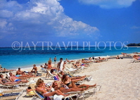 BAHAMAS, Paradise Island, beach with sunbathers, BAH384JPL