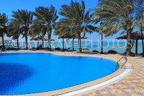BAHRAIN, Al Jasra, house pool and terrace by the sea, BHR2257JPL