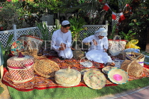 BAHRAIN, Budaiya, Farmers' Market, Handicrafts, weaving, BHR2313JPL