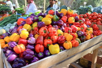BAHRAIN, Budaiya, Farmers' Market, colourful peppers, BHR1255JPL