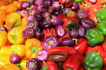BAHRAIN, Budaiya, Farmers' Market, colourful peppers, BHR1267JPL