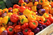 BAHRAIN, Budaiya, Farmers' Market, colourful peppers, BHR1268JPL
