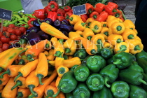 BAHRAIN, Budaiya, Farmers' Market, peppers, BHR2057JPL