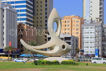 BAHRAIN, Manama, Al Fateh Corniche, Fish Monument, BHR579JPL