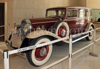 BAHRAIN, Manama, Hoora, Bahrain National Museum, 1932 Buick on display, BHR973JPL
