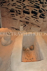 BAHRAIN, Manama, Hoora, Bahrain National Museum, reconstructed grave, BHR982JPL