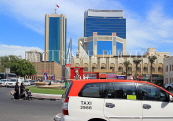 BAHRAIN, Manama, by Bab Al Bahrain, and taxi, BHR1711JPL