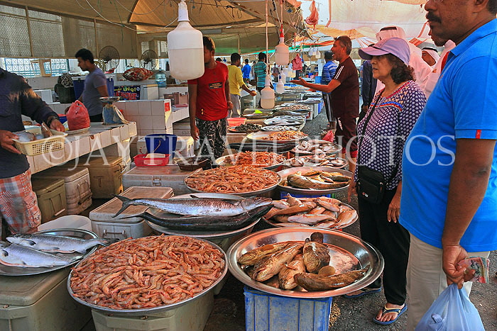 BAHRAIN, Muharraq, Hidd Fish Market, BHR2337JPL