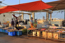 BAHRAIN, Muharraq, Hidd Fish Market, BHR2342JPL