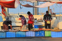 BAHRAIN, Muharraq, Hidd Fish Market, BHR2353JPL