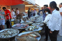 BAHRAIN, Muharraq, Hidd Fish Market, BHR2370JPL
