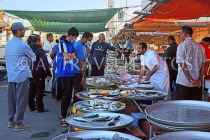 BAHRAIN, Muharraq, Hidd Fish Market, BHR2371JPL