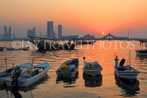 BAHRAIN, Muharraq, coastal fishing village area, fishing boats, and sunset, BHR2494JPL