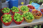 BAHRAIN, Noor El Ain, Garden Bazaar, Farmers Market, fruit stalls, BHR1184JPL