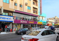 BAHRAIN, Rifa town, main street and shopping area, BHR2324JPL