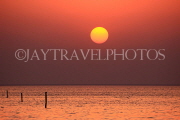 BAHRAIN, coast by Al Jasra, and sunset, BHR614JPL
