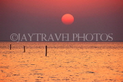 BAHRAIN, coast by Al Jasra, and sunset, BHR617JPL