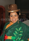 BOLIVIA, woman in traditional dress and bowler hat, BOL104JPL