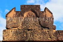 CAMBODIA, Angkor, Banteay Srei Temple, red sandstone carvings on gateways, CAM1089JPL