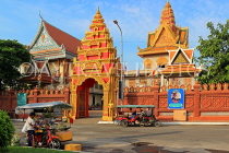 CAMBODIA, Phnom Penh, Wat Ounalom, CAM1902JPL