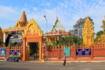 CAMBODIA, Phnom Penh, Wat Ounalom, CAM1904JPL