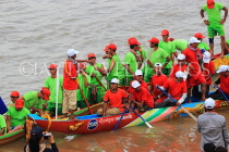 CAMBODIA, Phnom Penh, Water Festival, racing boats with oarsmen, Tonle Sap River, CAM1570JPL