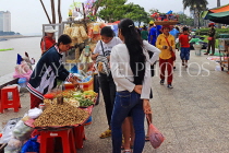 CAMBODIA, Phnom Penh, Water Festival, street food stalls by the riverside, CAM1858JPL