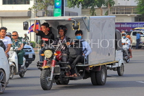CAMBODIA, Phnom Penh, street scene, traffic, CAM1818JPL