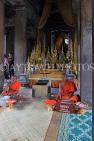 CAMBODIA, Siem Reap, Angkor Wat, Buddhist monks who offer blessings, CAM511JPL