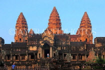 CAMBODIA, Siem Reap, Angkor Wat, and early morning view, CAM480JPL