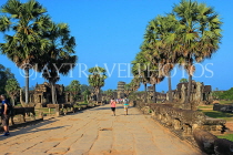CAMBODIA, Siem Reap, Angkor Wat, temple complex, Terrace of Honor, CAM535JPL