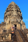 CAMBODIA, Siem Reap, Angkor Wat, tourists climbing to Uppermost Terrace (Bakan), CAM585JPL