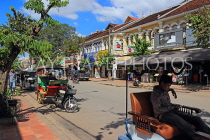 CAMBODIA, Siem Reap, town centre, street scene, CAM2280JPL
