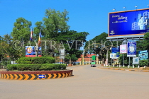 CAMBODIA, Siem Reap, town centre, street scene and roundabout, CAM2291JPL