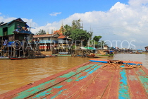 CAMBODIA, Tonle Sap Lake, Kampong Phluk Fishing Village, CAM1319JPL