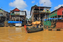CAMBODIA, Tonle Sap Lake, Kampong Phluk Fishing Village, houses on stilts, CAM1277JPL