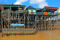 CAMBODIA, Tonle Sap Lake, Kampong Phluk Fishing Village, houses on stilts, CAM1282JPL