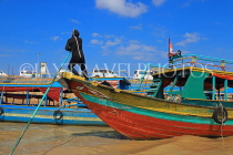 CAMBODIA, Tonle Sap Lake, Kampong Phluk Fishing Village, tour boats, CAM1331JPL
