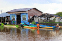 CAMBODIA, Tonle Sap Lake, Mechrey Floating Village, CAM829JPL