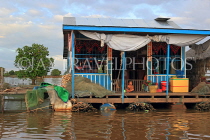 CAMBODIA, Tonle Sap Lake, Mechrey Floating Village, CAM870JPL