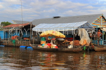 CAMBODIA, Tonle Sap Lake, Mechrey Floating Village, CAM873JPL