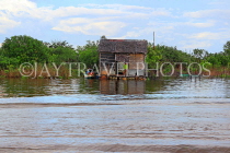 CAMBODIA, Tonle Sap Lake, Mechrey Floating Village, CAM876JPL