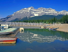 CANADA, Alberta, Banff National Park, Lake Minnewanka and Cascade Mountains, CAN204JPL