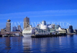 CANADA, British Columbia, VANCOUVER, city skyline and cruise ship at Canada Place, CAN660JPL