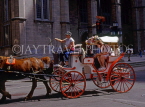 CANADA, Quebec, MONTREAL, Old Town, sightseeing Caleche (horse drawn carriage), MON611JPL